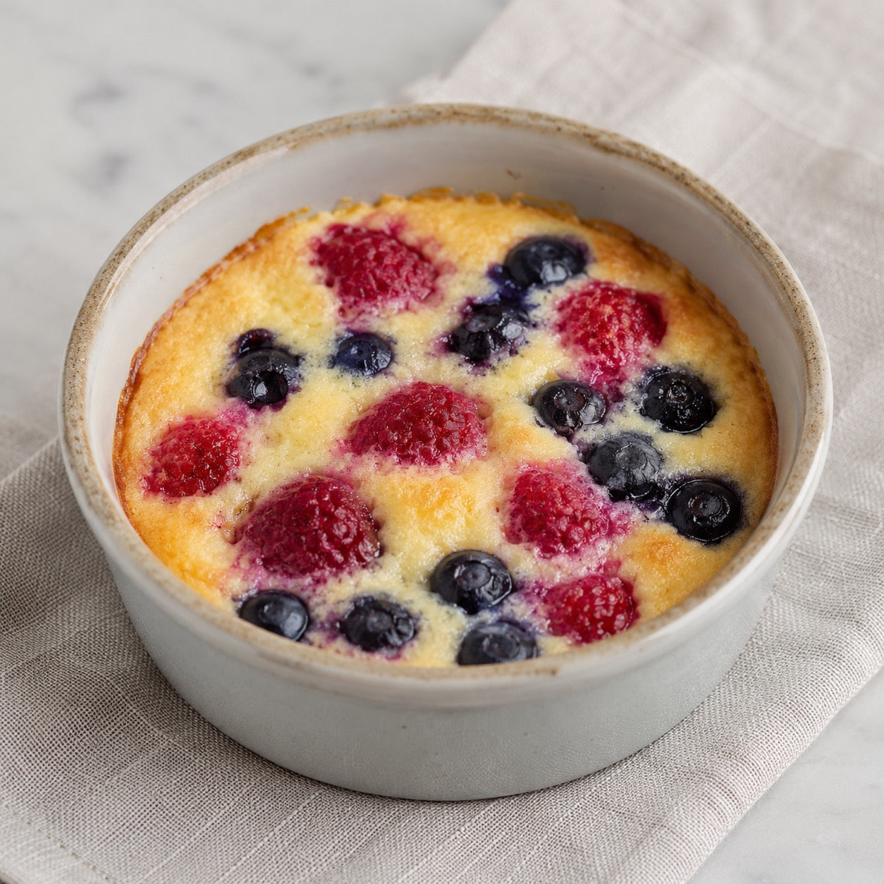 Clafoutis léger fruits rouges et amandes