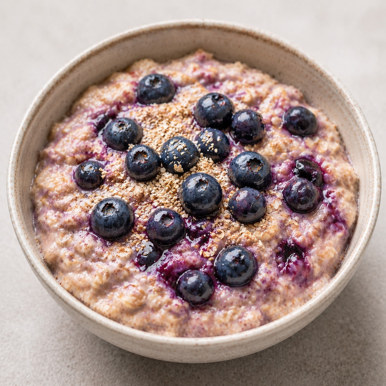 Porridge avoine-son d’avoine aux myrtilles